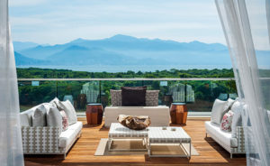 Grand Luxxe 3-BR Loft View